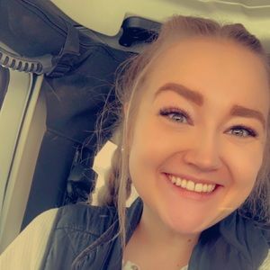 Meet your Posher, Ally